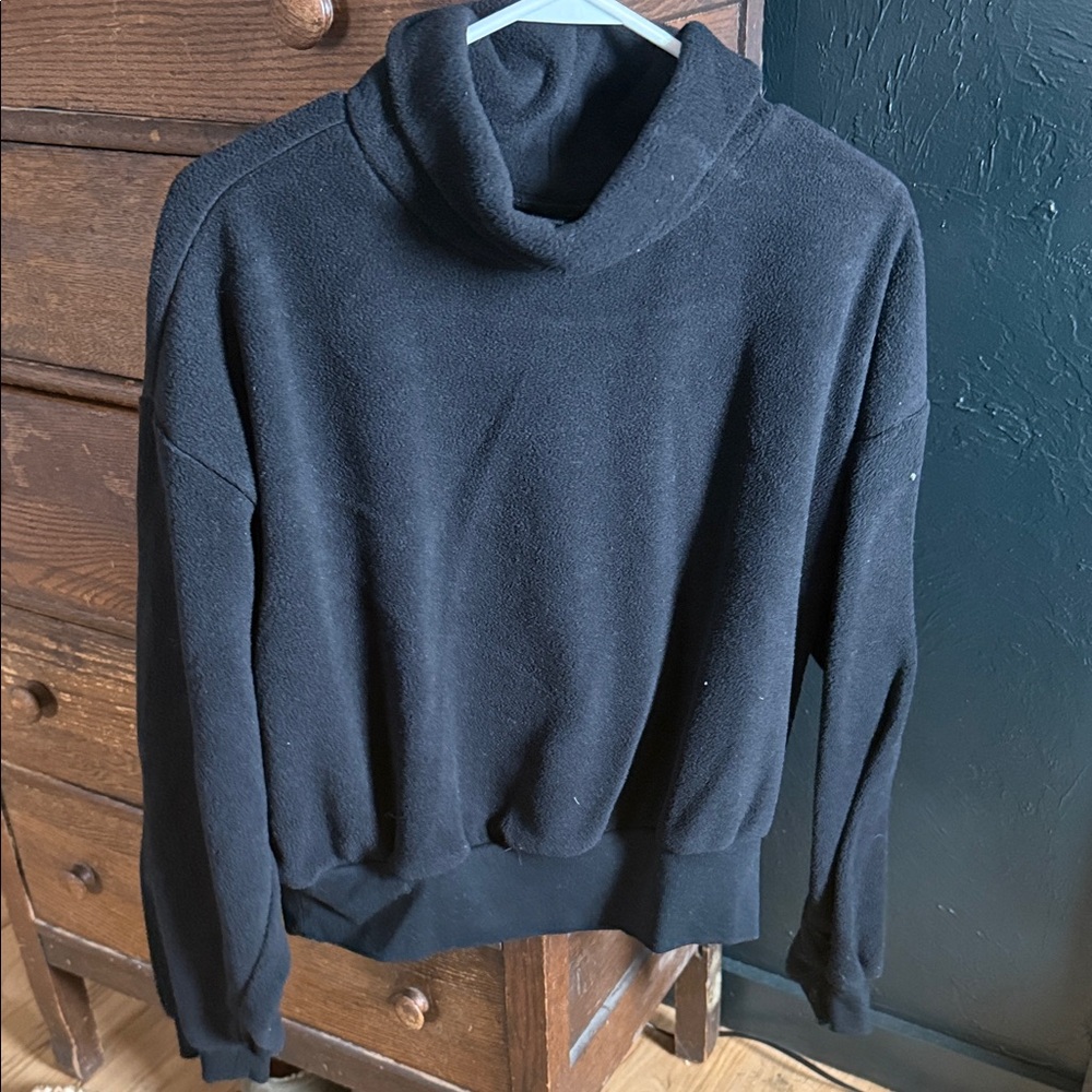Old Navy Women's Black Turtleneck Sweater